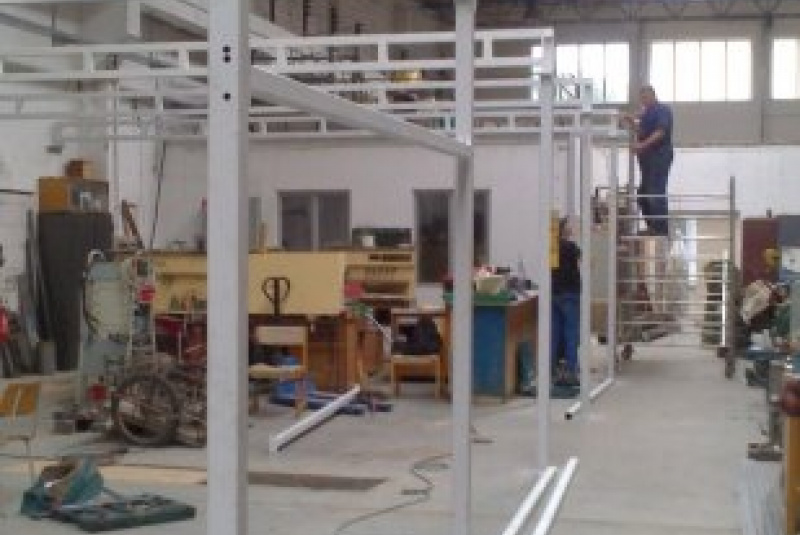  Opláštenie budov / Výstavby pracovísk - TECHNICKÁ UNIVERZITA KE - foto