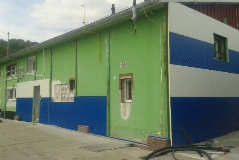  Opláštenie budov / Rekonštrukcia haly KARTON s.r.o - Prievidza - foto