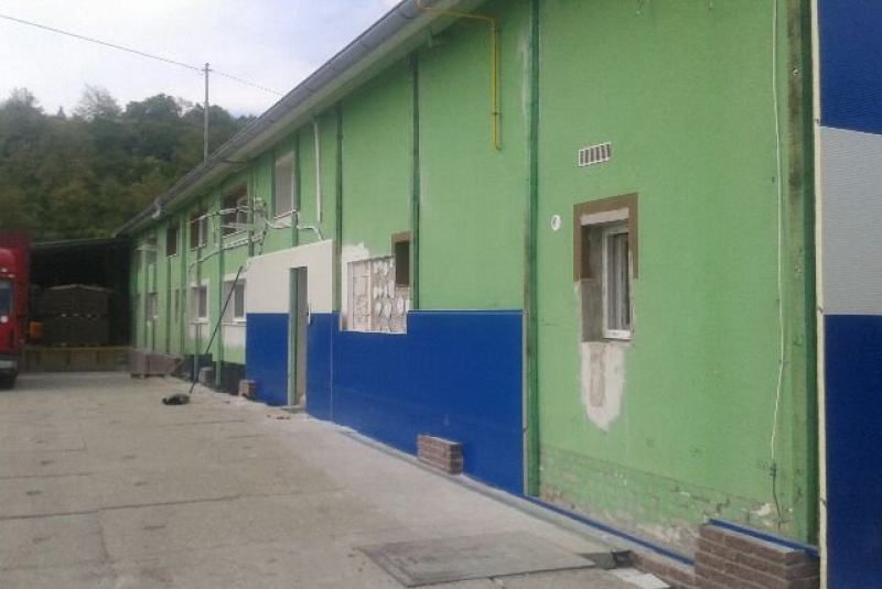  Opláštenie budov / Rekonštrukcia haly KARTON s.r.o - Prievidza - foto