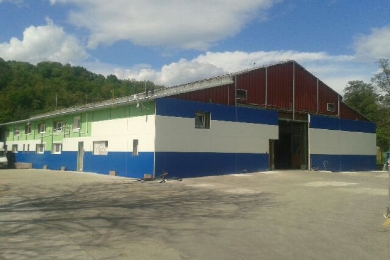 Opláštenie budov / Rekonštrukcia haly KARTON s.r.o - Prievidza - foto