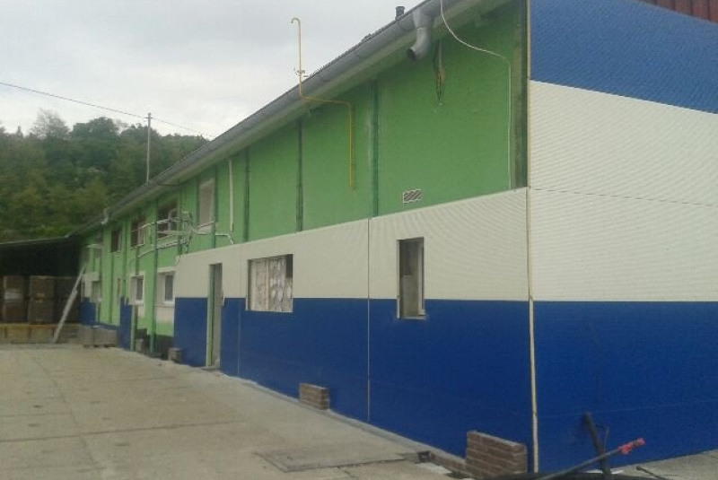  Opláštenie budov / Rekonštrukcia haly KARTON s.r.o - Prievidza - foto