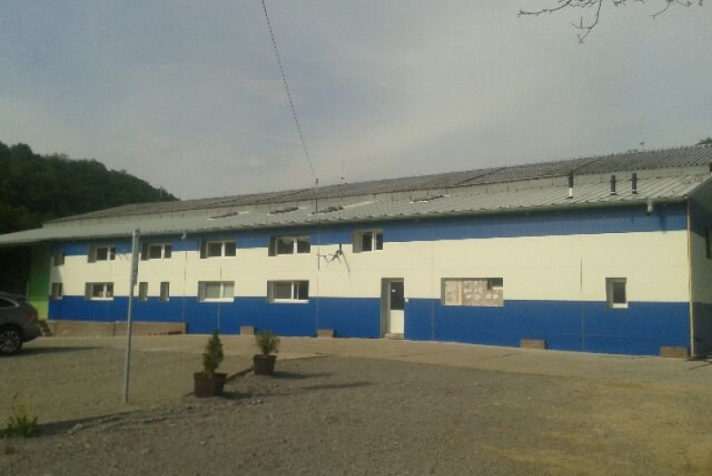  Opláštenie budov / Rekonštrukcia haly KARTON s.r.o - Prievidza - foto