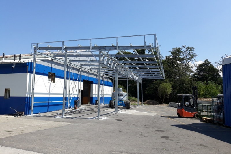  Opláštenie budov / Rekonštrukcia haly KARTON s.r.o - Prievidza - foto