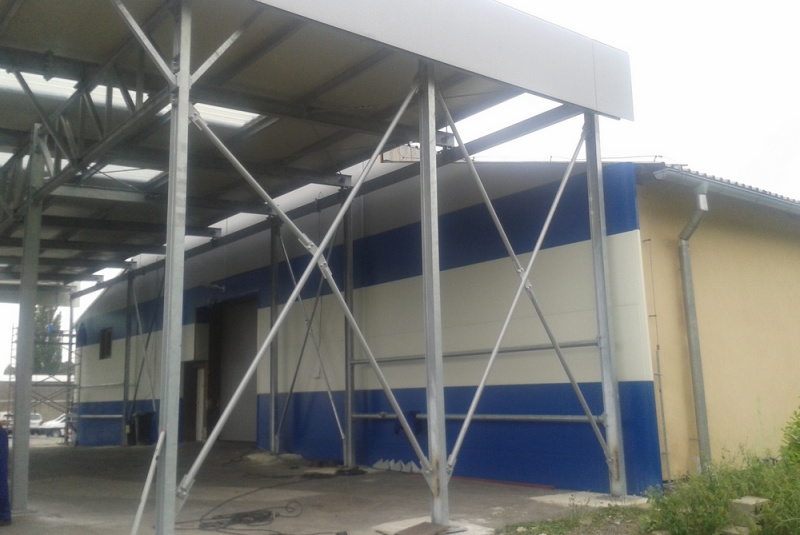  Opláštenie budov / Rekonštrukcia haly KARTON s.r.o - Prievidza - foto