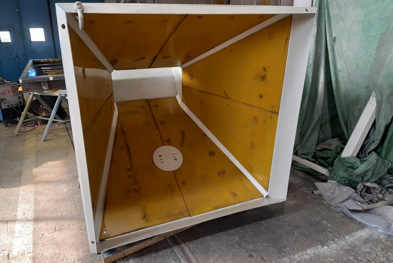  Projektovanie, výroba a montáž technologických zariadení / Zásobník, vynášač kameniva - foto