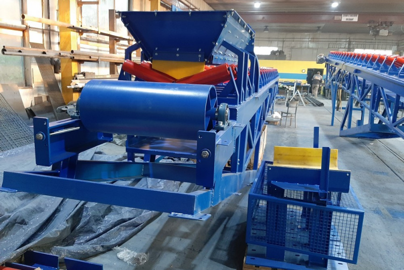  Projektovanie, výroba a montáž technologických zariadení / Dopravný pás 22m - foto