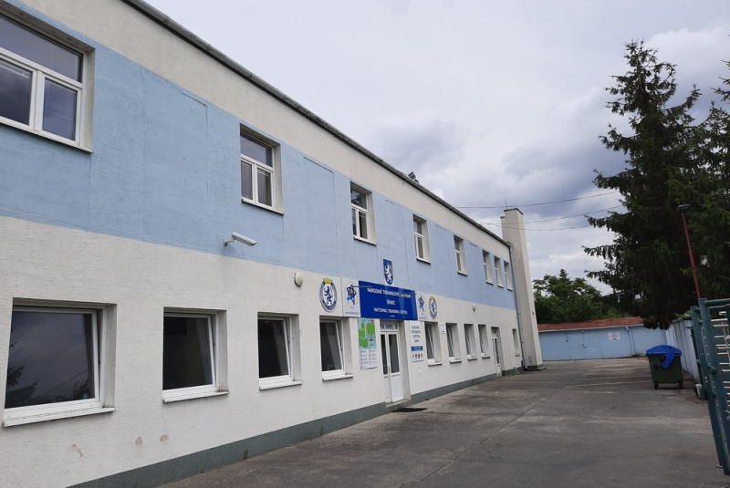  Opláštenie budov / Senec TELOCVIČŇA NTC - foto