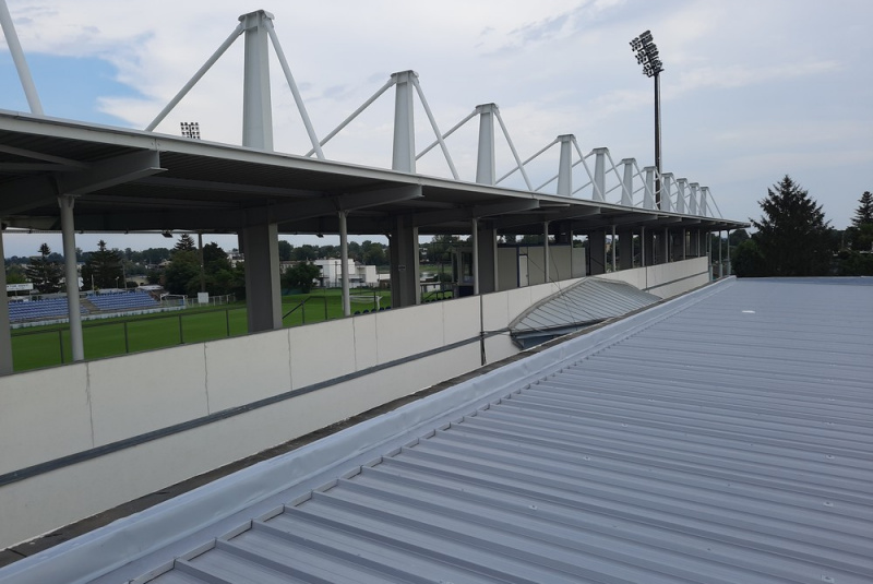  Opláštenie budov / Senec TELOCVIČŇA NTC - foto