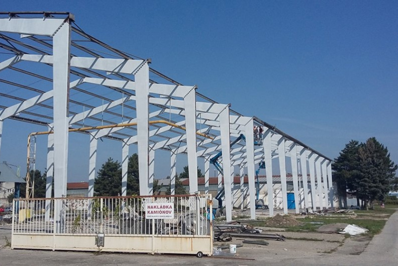  Projektovanie, výroba a montáž priemyselných projektov / Rekonštrukcia – Výstavba haly Sládkovičovo FEKOLLINI s.r.o - foto