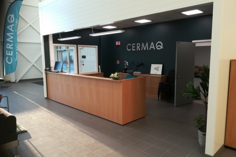 Strešné panely - s viditeľným spojom / Stenový sendvičový panel PIR Standard - video Strešné panely - s viditeľným spojom / Stenový sendvičový panel PIR Standard - video