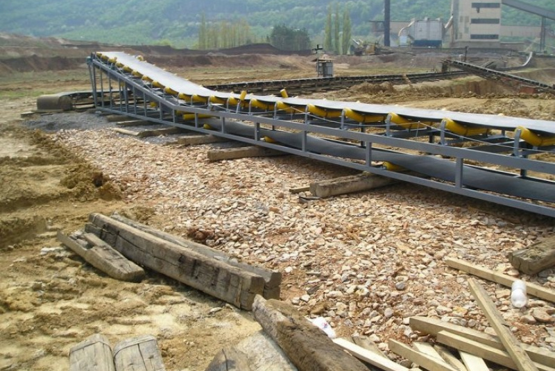  Projektovanie, výroba a montáž technologických zariadení / Dopravný pás – VSH – Turňa nad Bodvou - foto