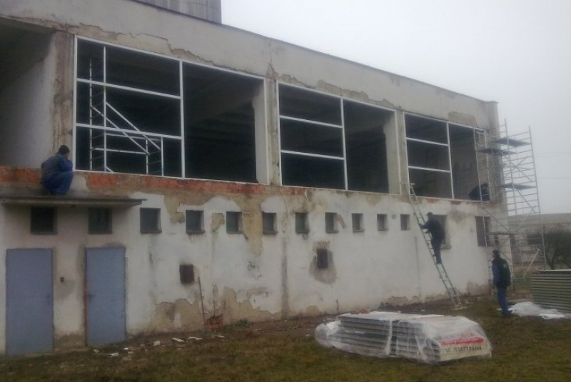  Opláštenie budov / Rekonštrukcia steny dielenskej haly – Tajba Čaňa - foto