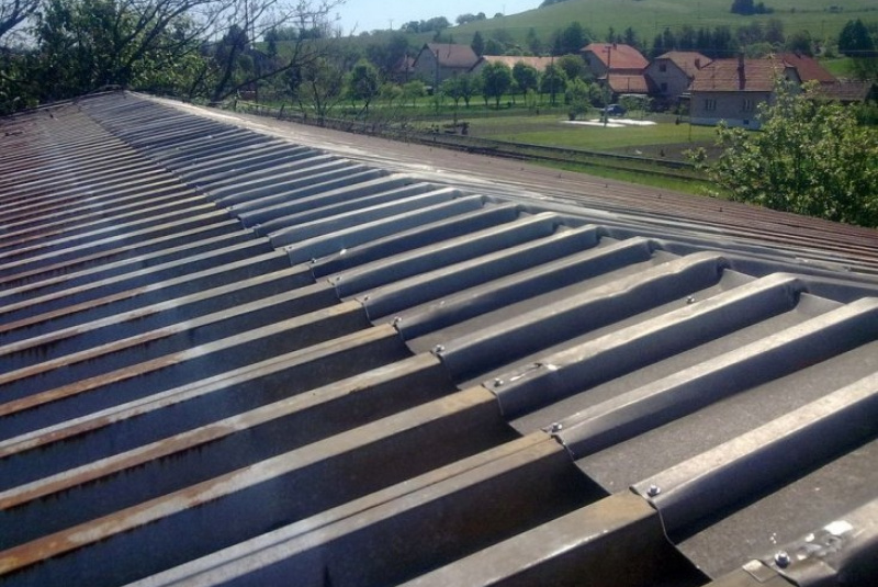  Opláštenie budov / Rekonštrukcia strechy – Lukamasív Kriváň - foto
