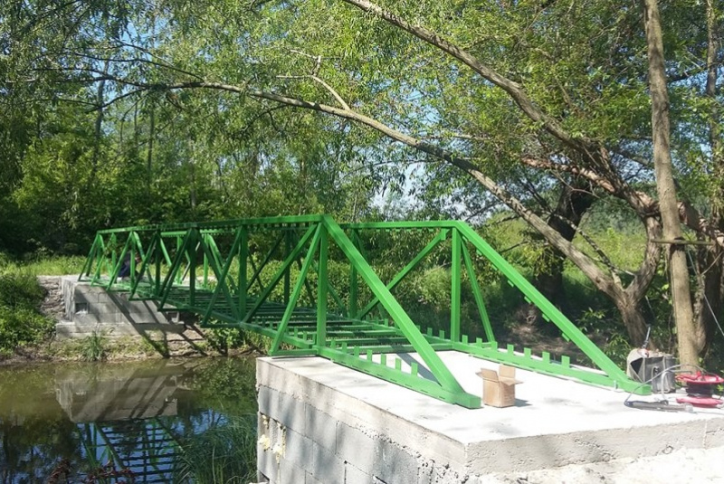  Zákazková výroba oceľových konštrukcii / Cyklistické mosty – Vozokany - foto