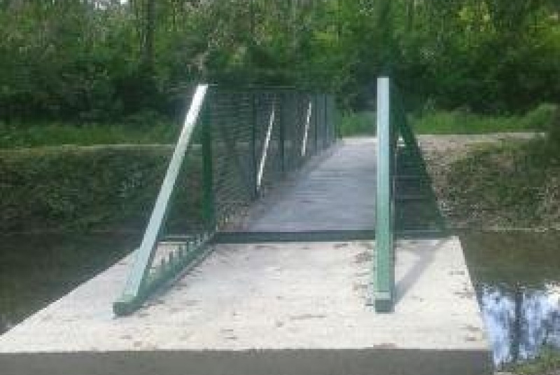  Zákazková výroba oceľových konštrukcii / Cyklistické mosty – Vozokany - foto