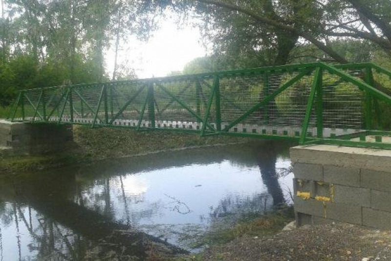  Zákazková výroba oceľových konštrukcii / Cyklistické mosty – Vozokany - foto