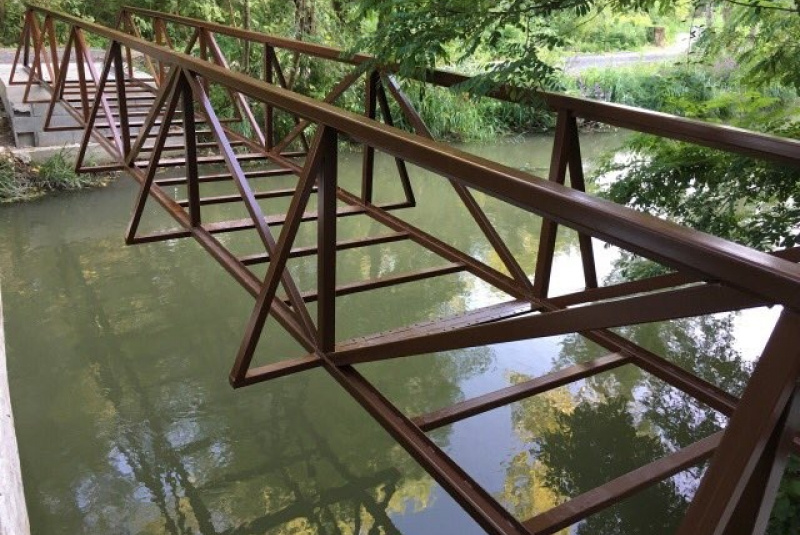  Zákazková výroba oceľových konštrukcii / Cyklistické mosty – Vozokany - foto