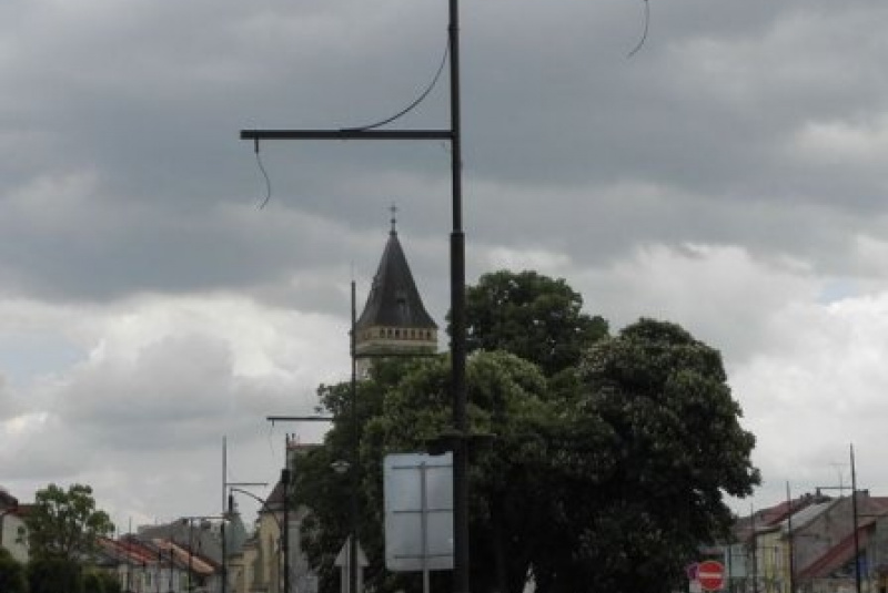  Zákazková výroba oceľových konštrukcii / Výroba a montáž stĺpov verejného osvetlenia – Ovomont Sabinov - foto