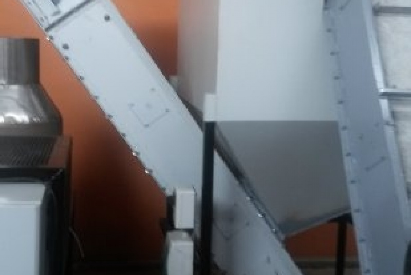  Projektovanie, výroba a montáž technologických zariadení / Výroba rebrového dopravníka - ECOGLOBAL - Moldava n Bodvou - foto