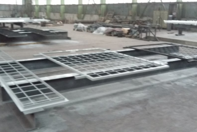  Projektovanie, výroba a montáž technologických zariadení / Výroba zásobníka kameniva 2 - TRANSUNIT - foto