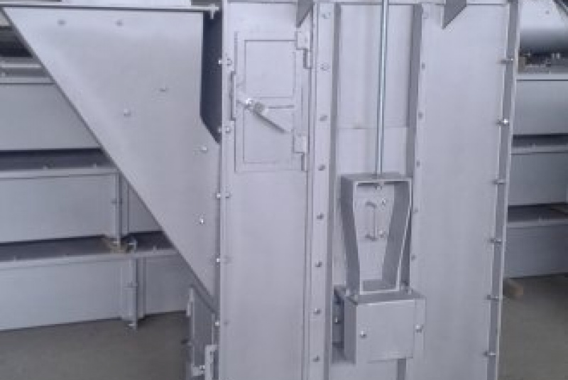  Projektovanie, výroba a montáž technologických zariadení / Korečkový elevátor Transunit - foto
