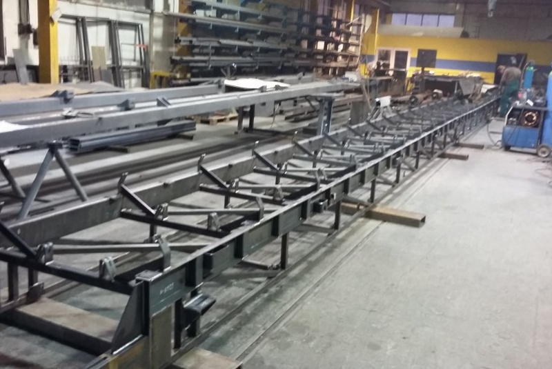  Projektovanie, výroba a montáž technologických zariadení / Dopravný pás 20 x 0,8 m - foto