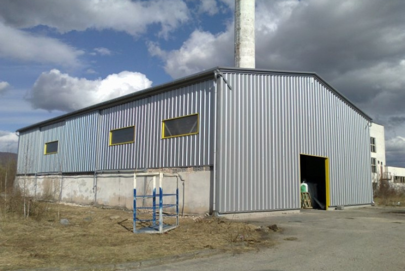  Opláštenie budov / Rekonštrukcia haly - Badinotti Rožňava - foto