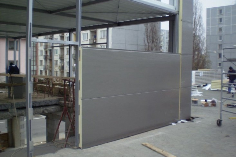  Opláštenie budov / Opláštenie kancelárskych priestorov - Komárno - foto