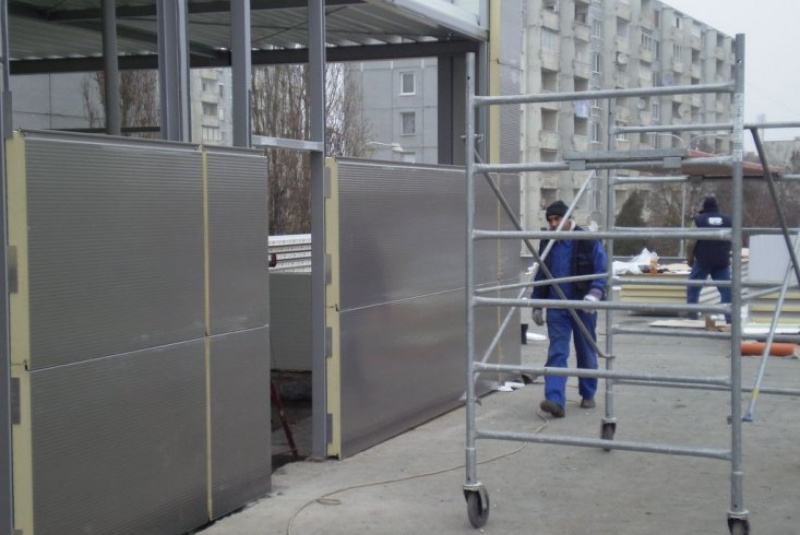  Opláštenie budov / Opláštenie kancelárskych priestorov - Komárno - foto