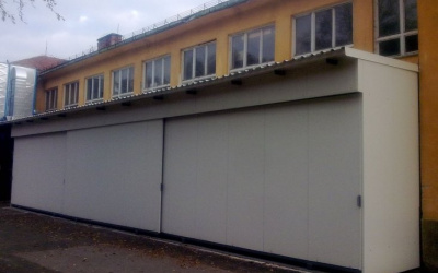 Rekonštrukcia a opláštenie prístreška - Lukamasív Kriváň