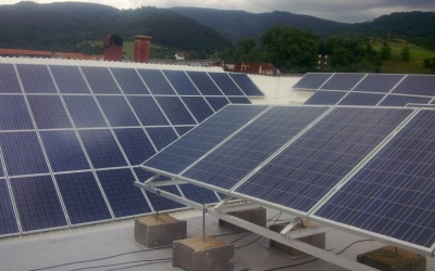 Rekonštrukcia strechy hydroizolačnou fóliou Fatrafol a trap. plechom - Dobšiná